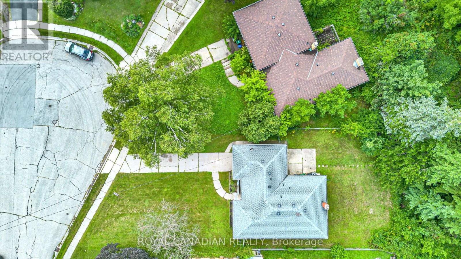 284 CEDAR CRESCENT - 49