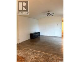 Dining room - 69 Railway Avenue, Calder, SK S0A4C0 Photo 8
