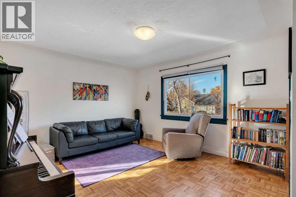 129 18 Avenue NW - Image 6
