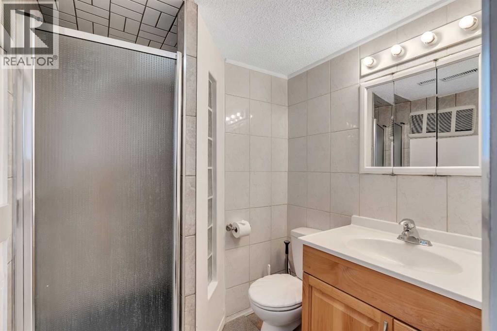 129 18 Avenue NW - Image 25