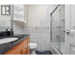 3pc Bathroom - 1239 Idaho Street, Carstairs, AB T0M0N0 Photo 12