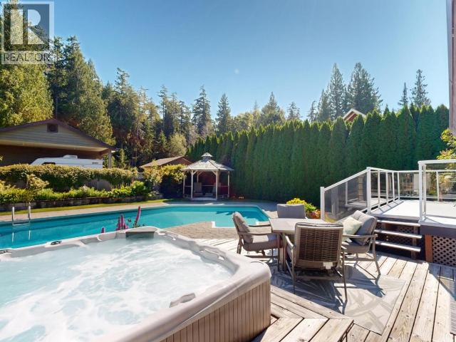 3700 MACKENZIE AVE - 55