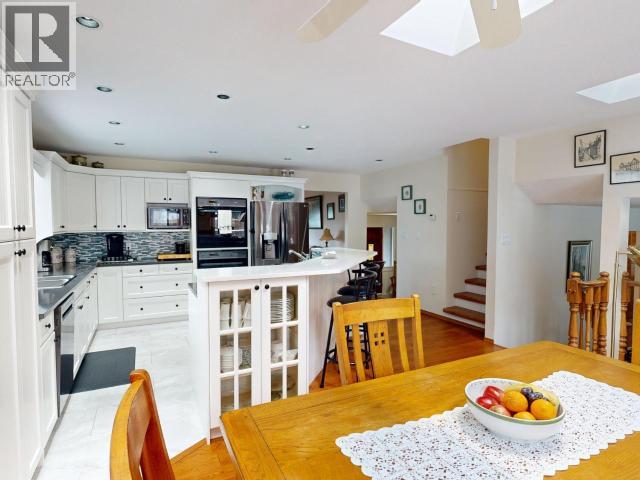 3700 MACKENZIE AVE - 8