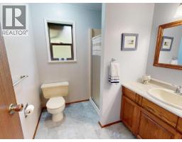 3700 Mackenzie Ave, Powell River, BC V8A3E8 Photo 18