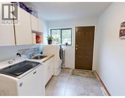 3700 Mackenzie Ave, Powell River, BC V8A3E8 Photo 20