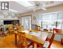 Bedroom - 3700 Mackenzie Ave, Powell River, BC V8A3E8 Photo 9