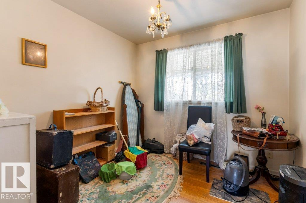 10731 148 ST NW - 18