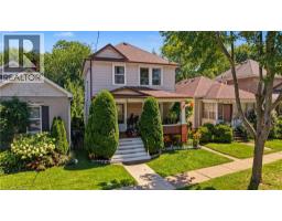 70 WOODLAND Avenue