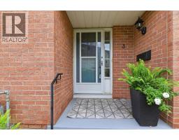 3pc Ensuite bath - 502 Beechwood Drive Unit# 3, Waterloo, ON N2T2C5 Photo 6