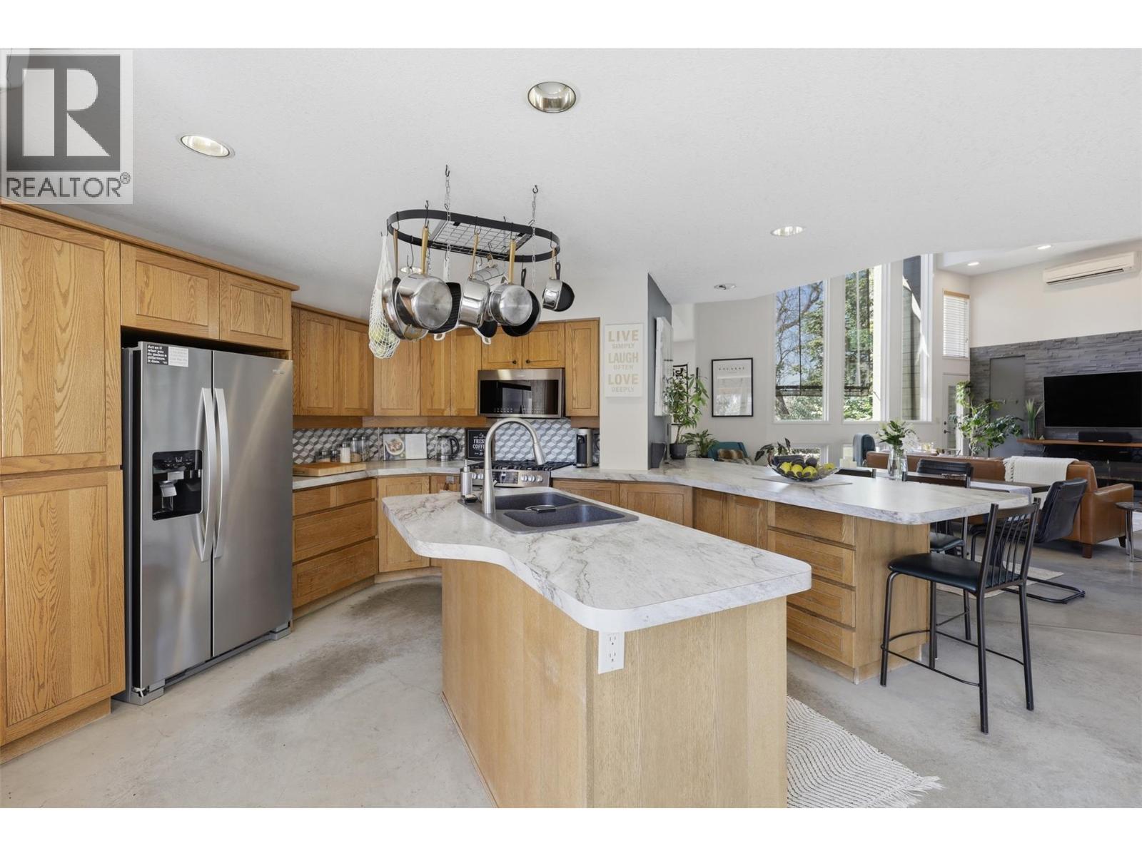 3769 NAVATANEE Drive, Kamloops