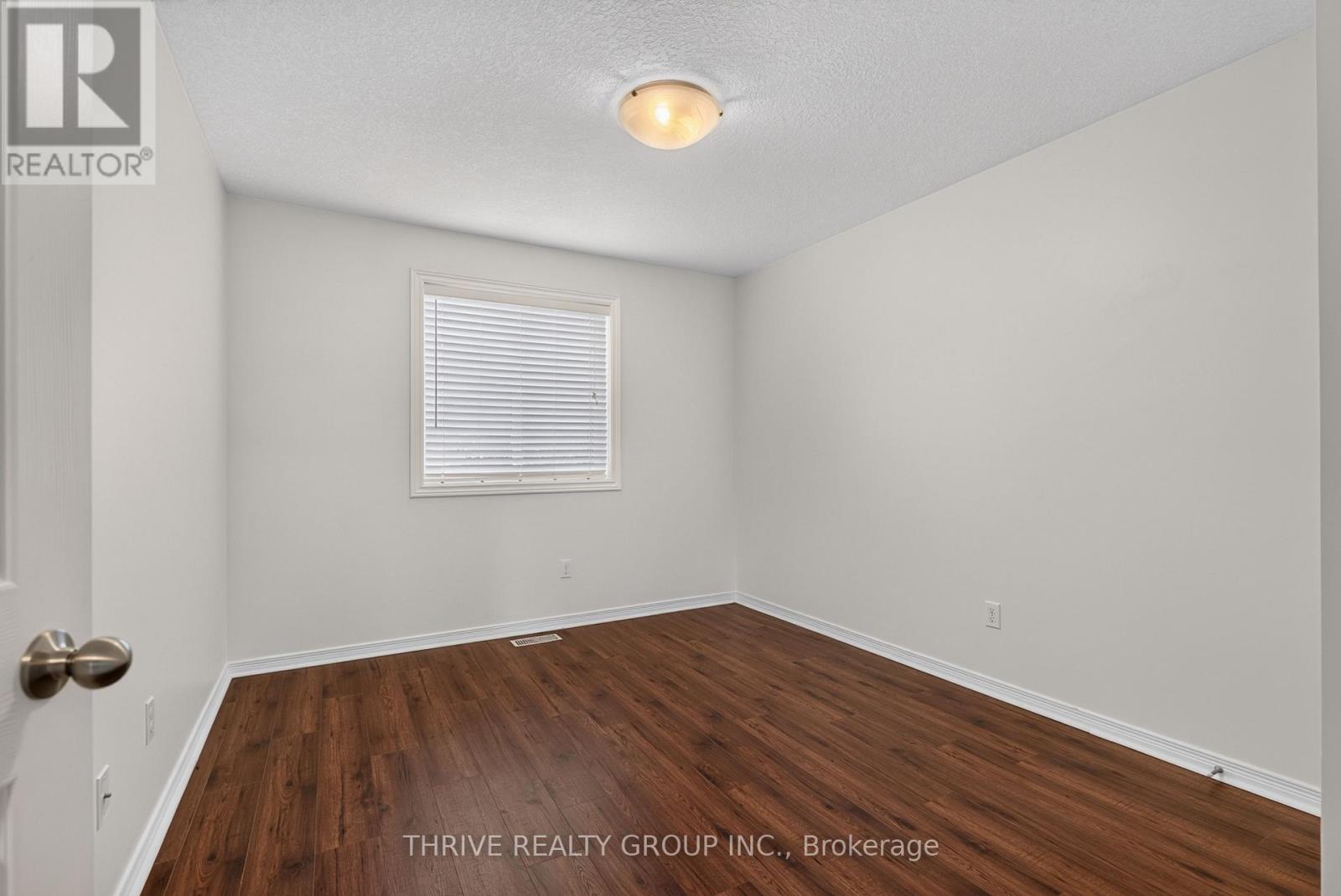 1184 BAIRD STREET - 23