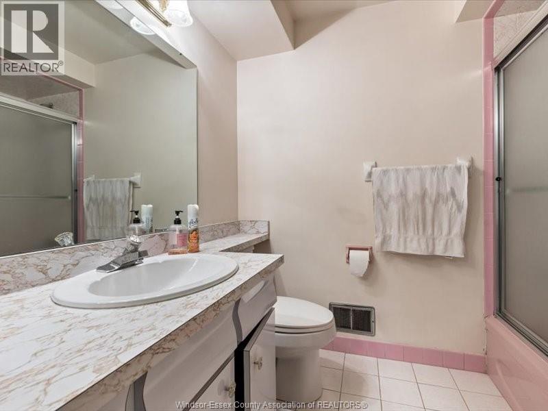 3325 BASELINE ROAD - Image 9