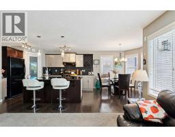 4pc Bathroom - 768 New Brighton Drive Se, Calgary, AB T2Z0Z8 Photo 10