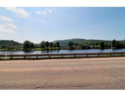 32 Rue Principale, Notre Dame Du Laus, QC J0X2M0 Photo 39