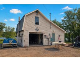 32 Rue Principale, Notre Dame Du Laus, QC J0X2M0 Photo 37