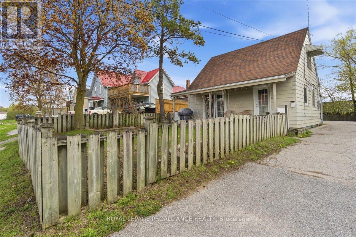 61 DELANEY STREET - 2