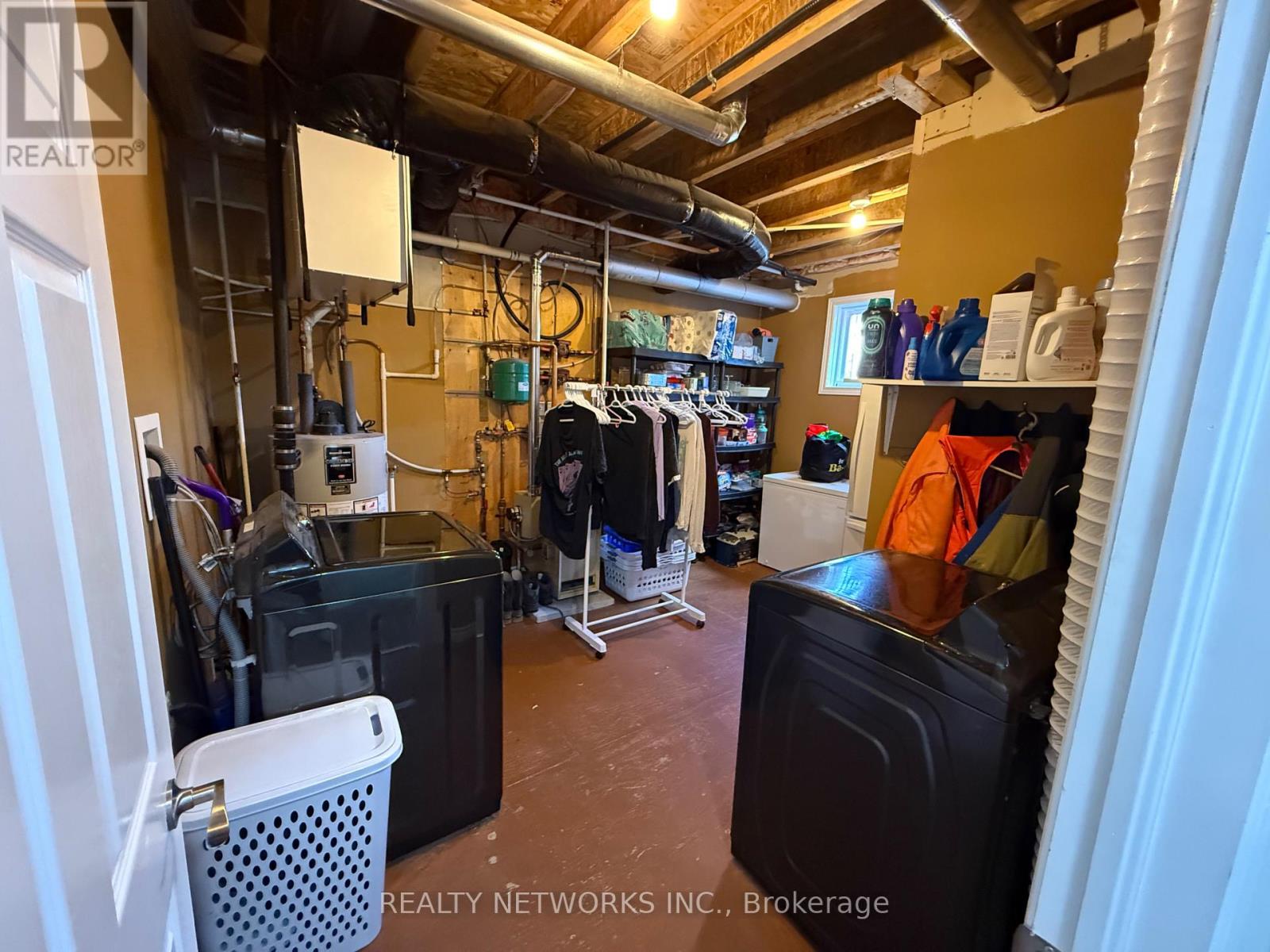 1077 BRUNDY AVENUE - Image 17