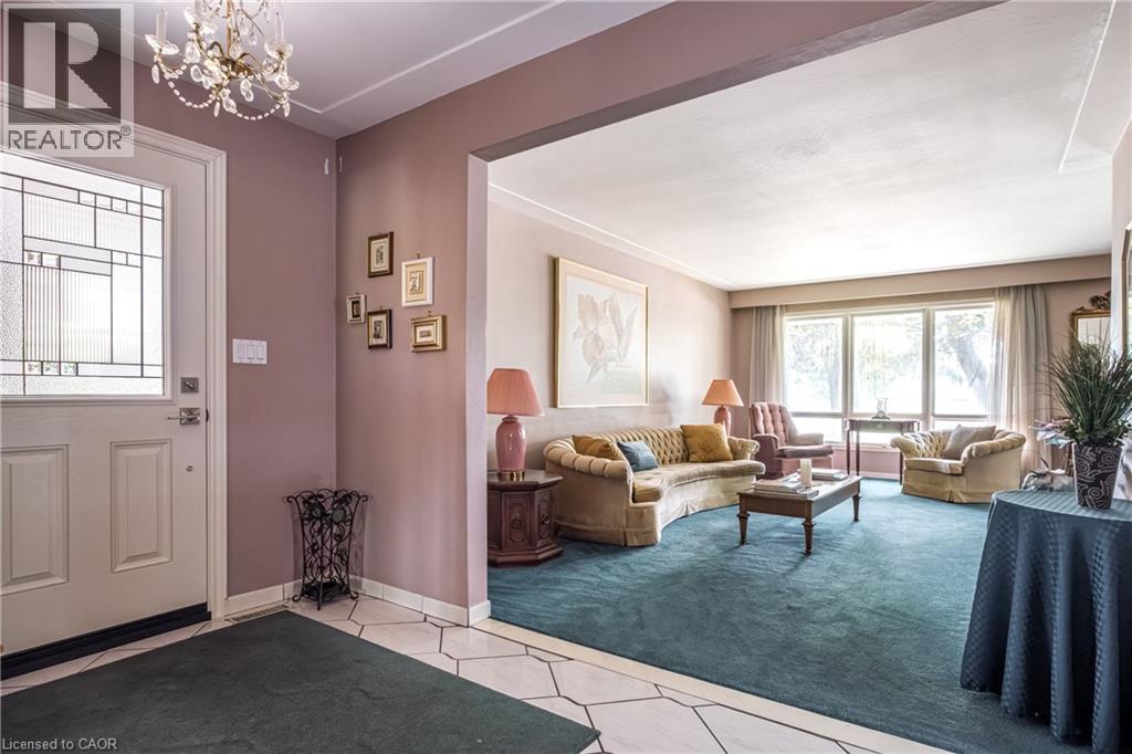 14 WOODSIDE Drive - 8