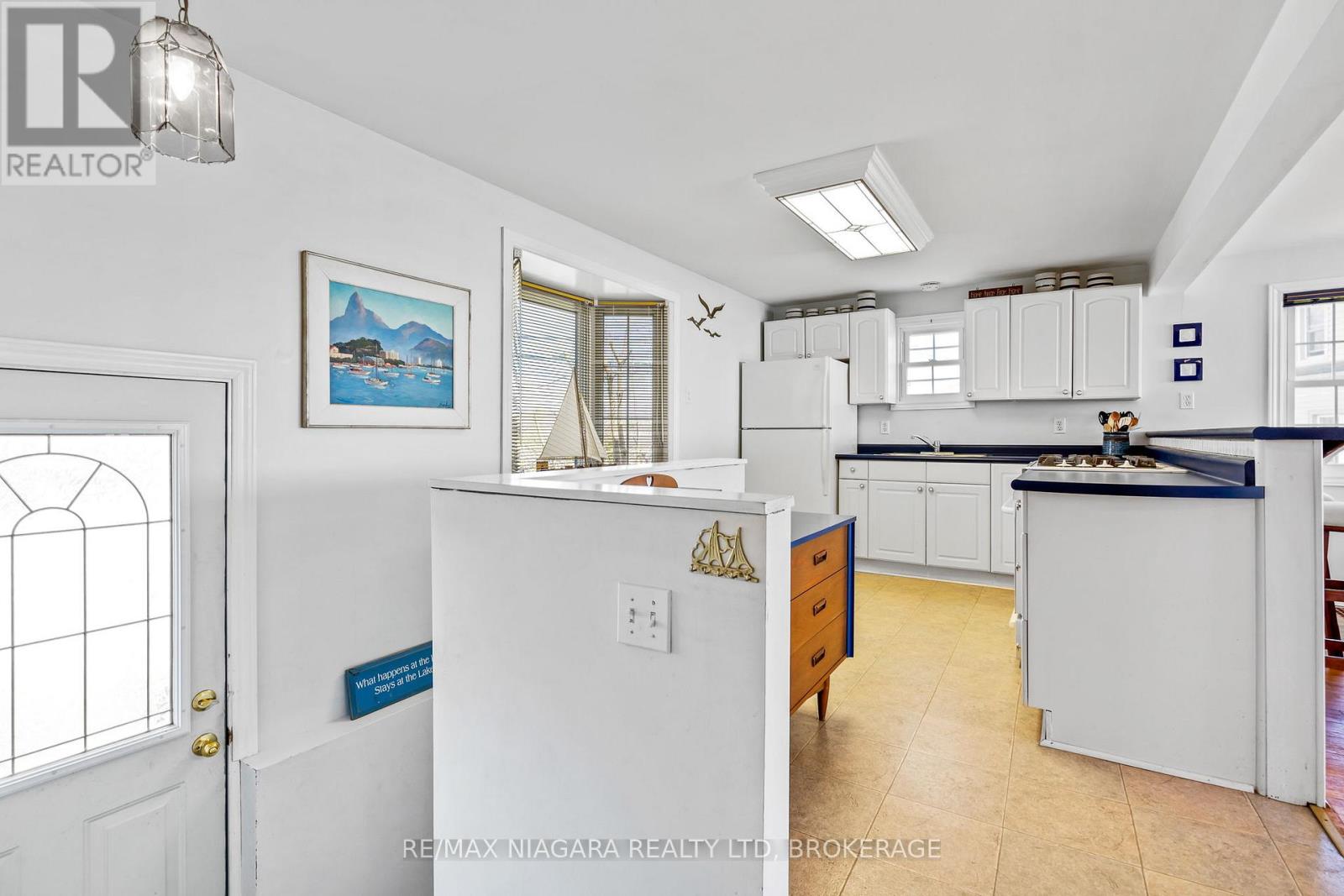 13165 LAKESHORE ROAD - 5