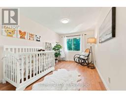 2154 Orient Park Drive, Ottawa, ON K1B4V9 Photo 32