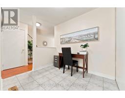 2154 Orient Park Drive, Ottawa, ON K1B4V9 Photo 6