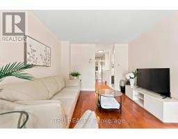 2154 Orient Park Drive, Ottawa, ON K1B4V9 Photo 8