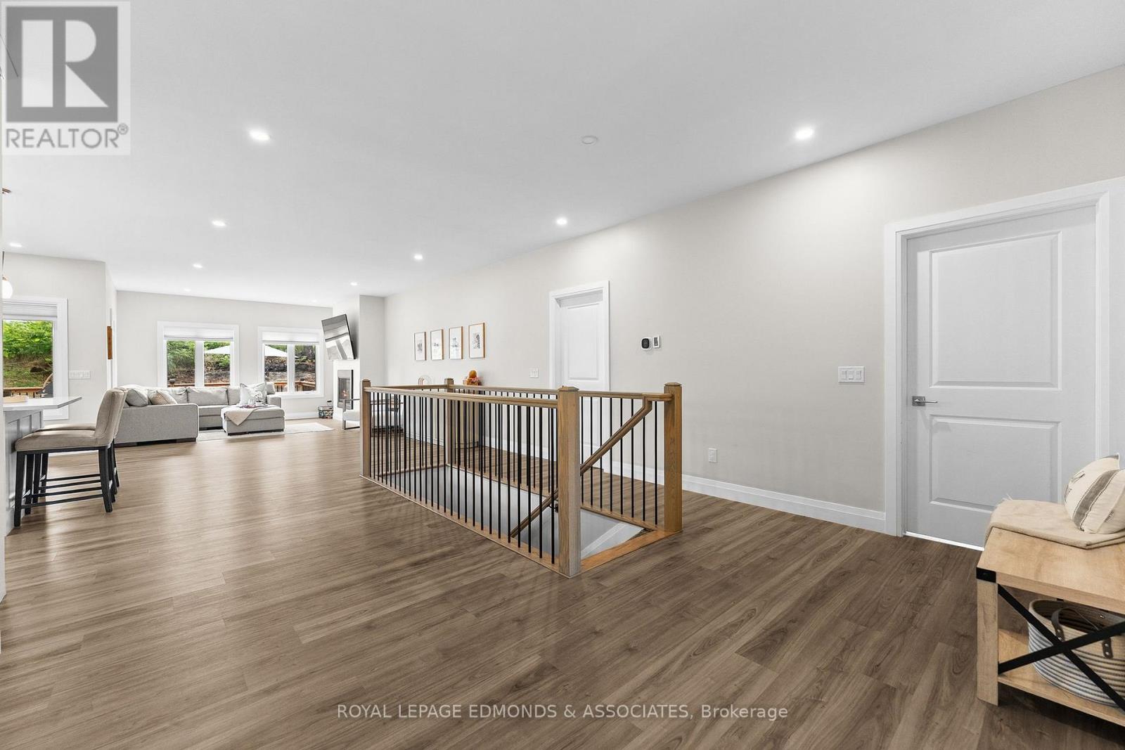 39 MORRISON DRIVE - 18