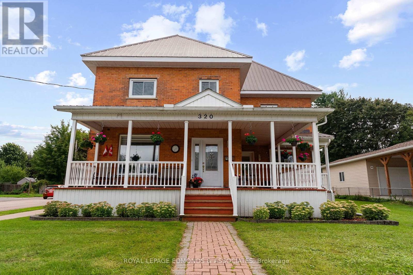 320 ALFRED STREET - 2