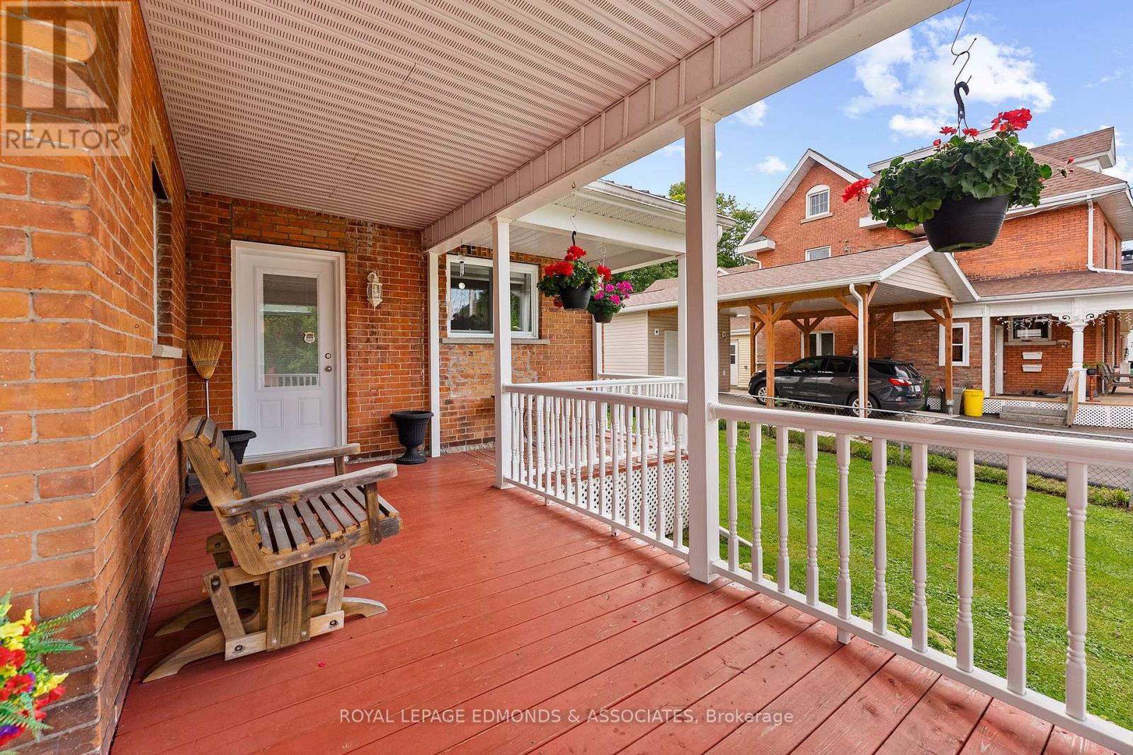 320 ALFRED STREET - Image 30