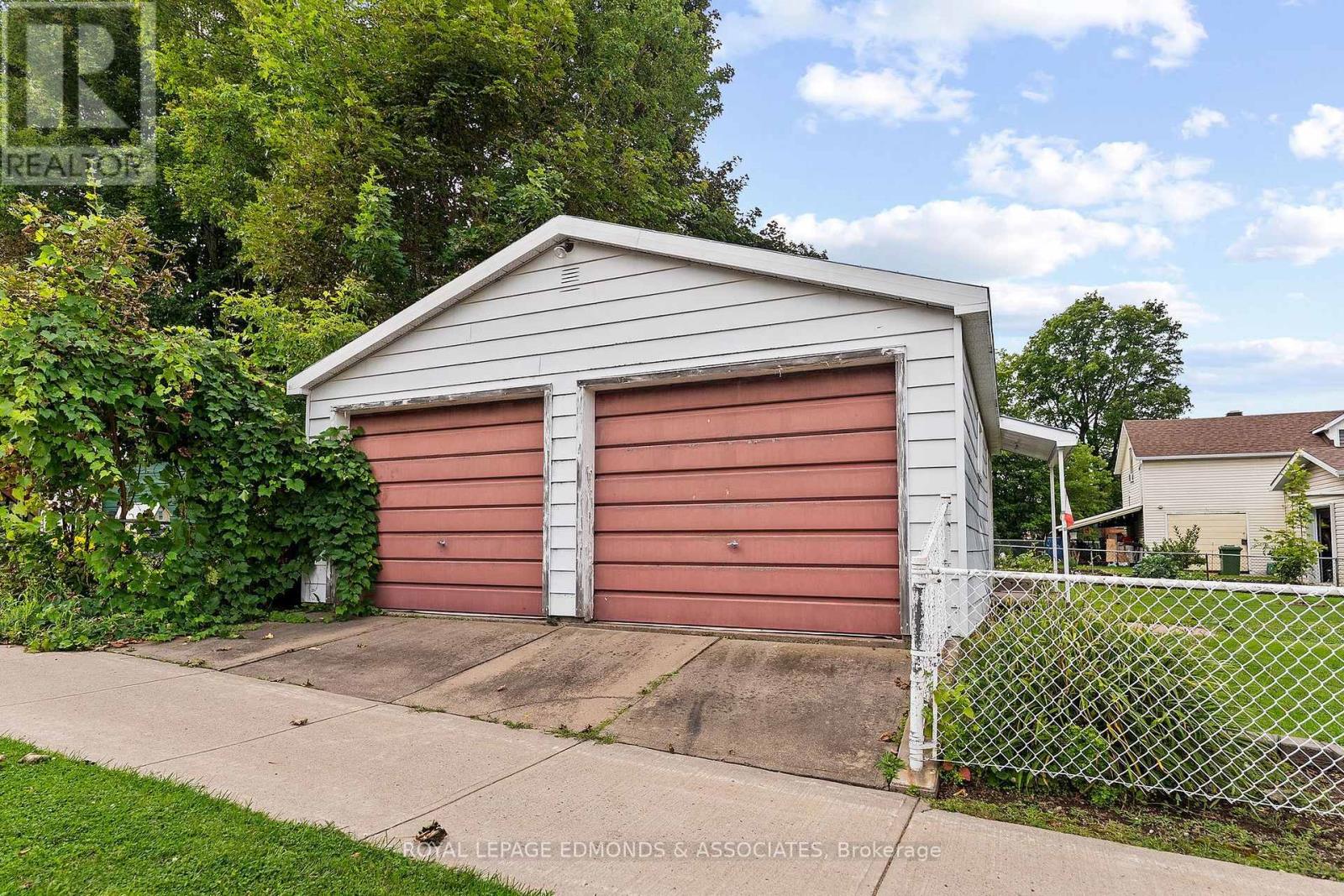 320 ALFRED STREET - Image 34