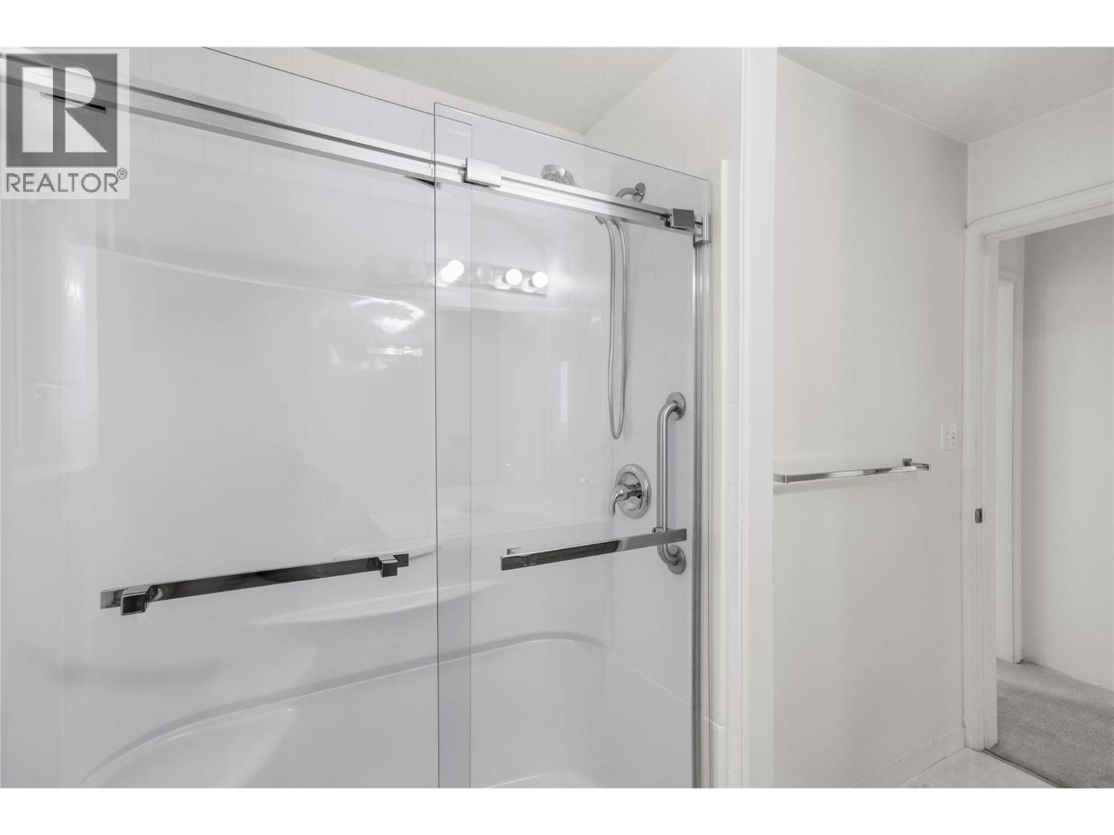 1970 Sutherland Road, Penticton