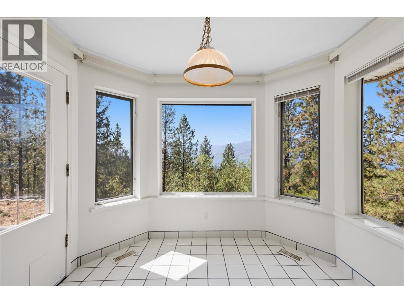 1970 Sutherland Road, Penticton