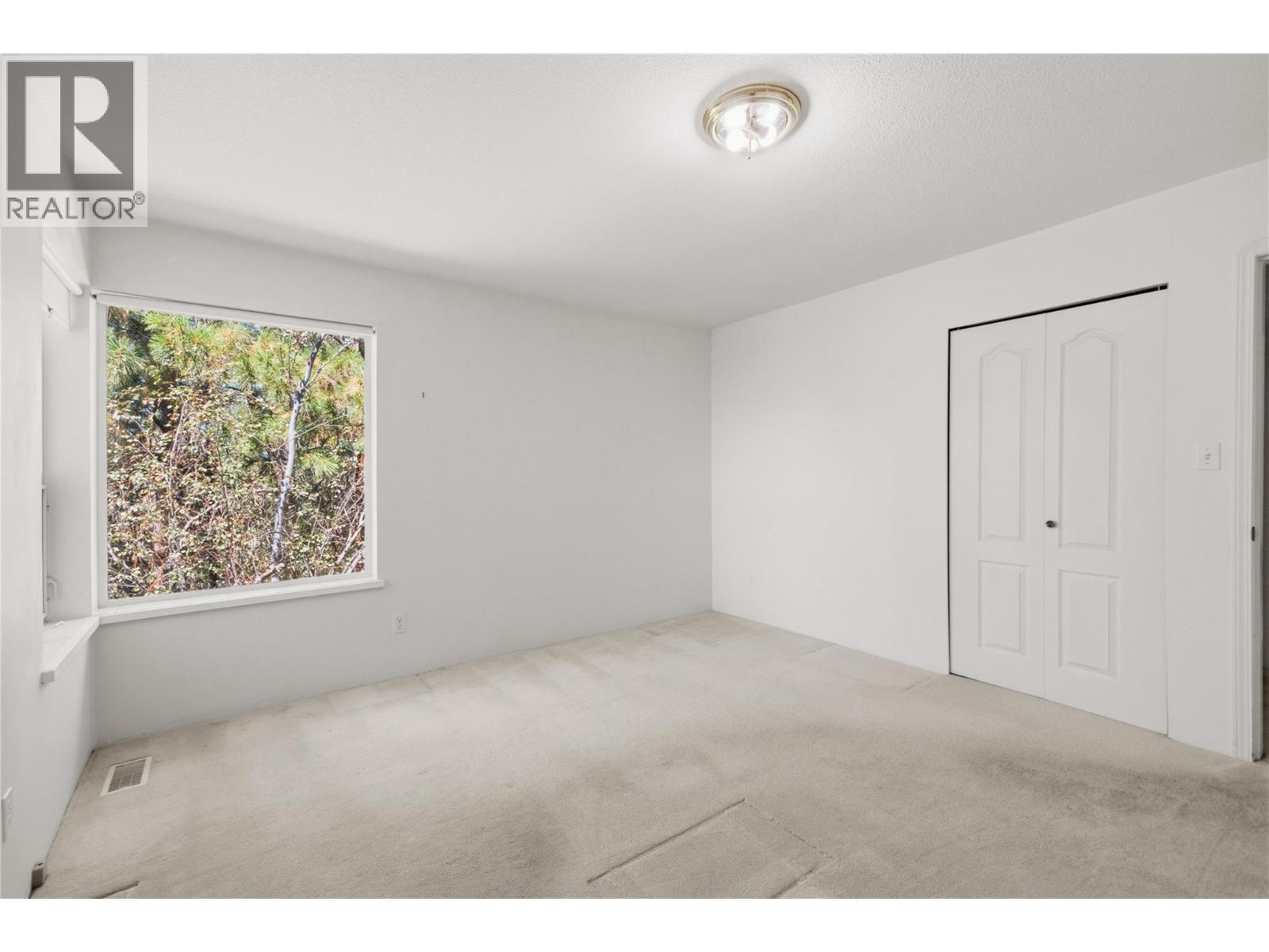 1970 Sutherland Road, Penticton