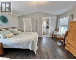 2130 Golden Pond Road, Quesnel, BC V2J7A2 Photo 27