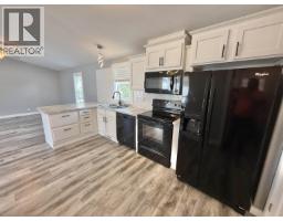 2130 Golden Pond Road, Quesnel, BC V2J7A2 Photo 8