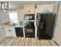 2130 Golden Pond Road, Quesnel, BC V2J7A2 Photo 9