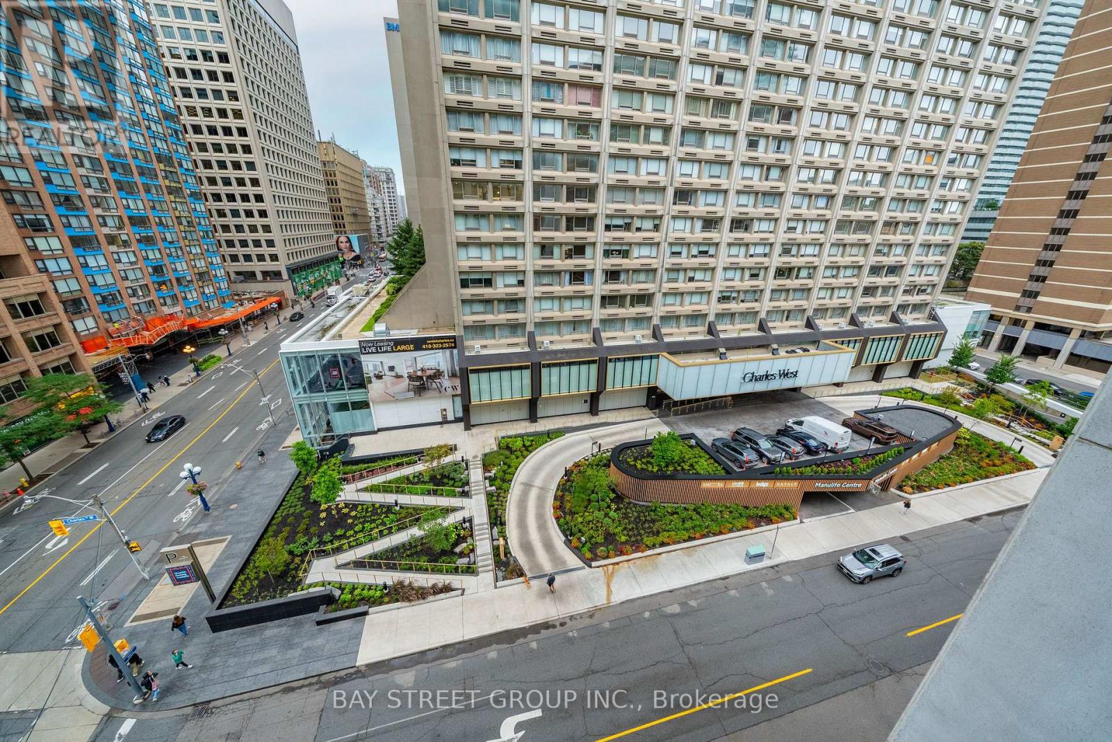#805 1121 BAY STREET - 24