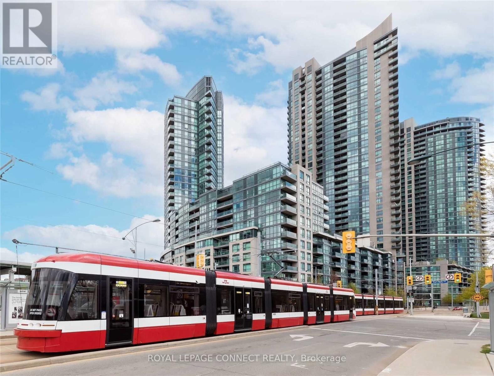 Photo of 215 Fort York Boulevard