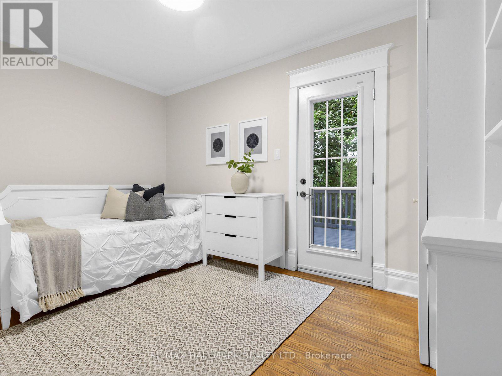 28 CONDOR AVENUE - 24