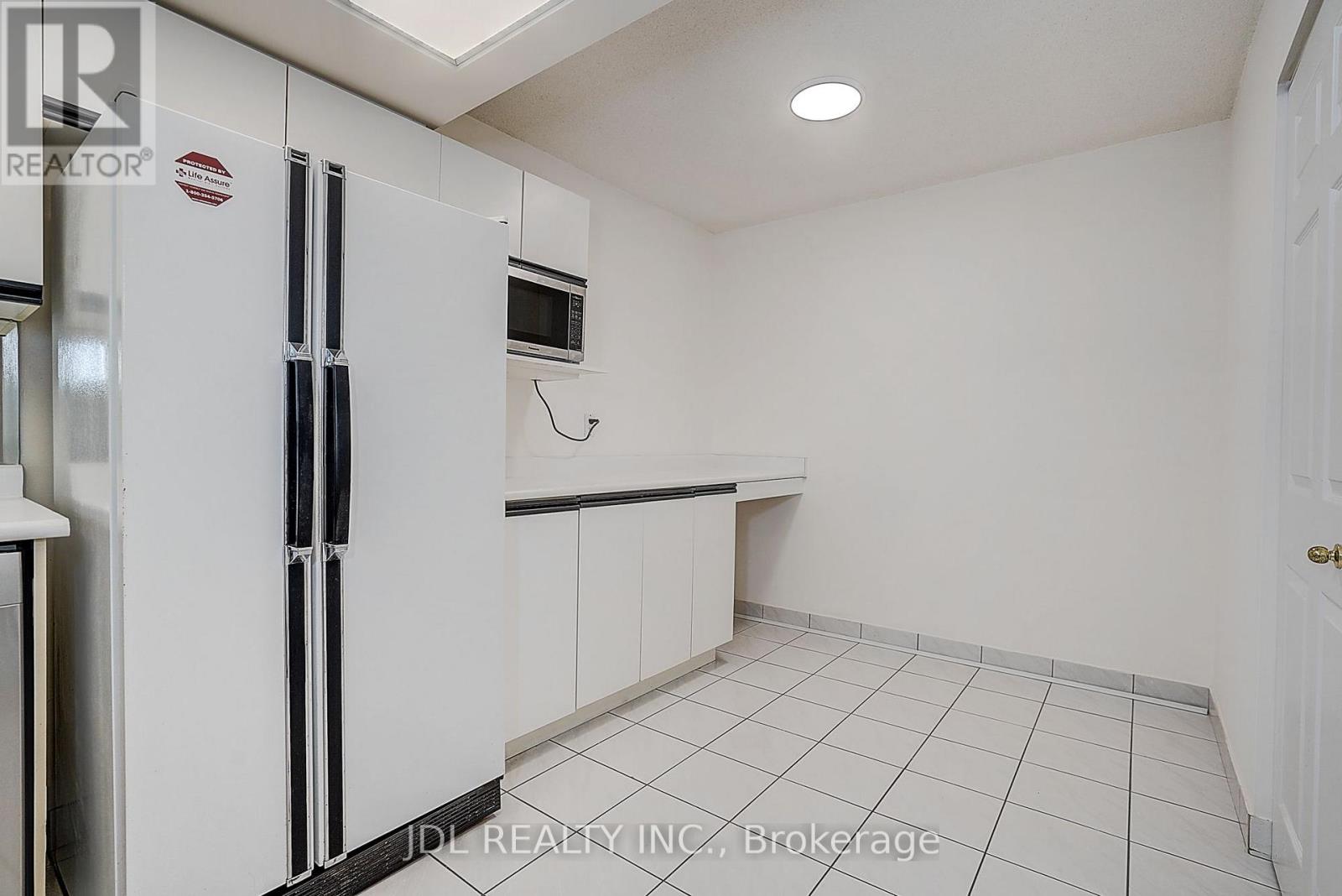 #219 7825 BAYVIEW AVENUE - 19