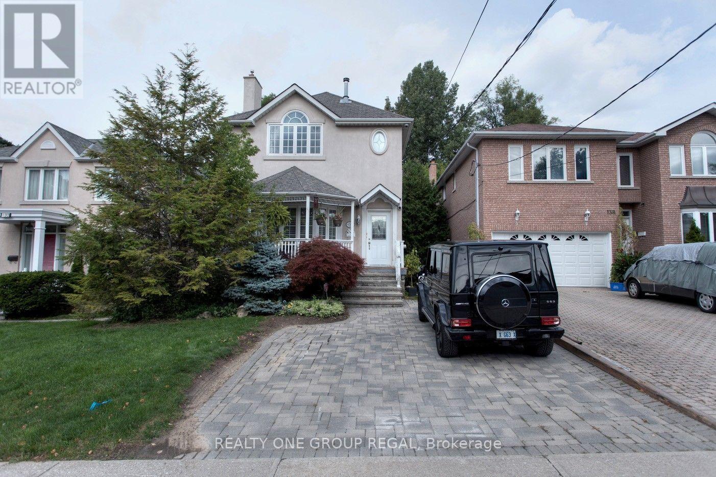 Photo of 136 Hollywood Avenue