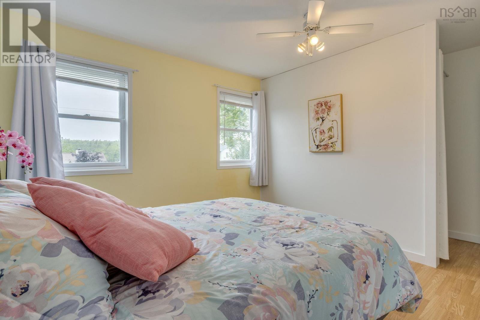 Property 32 of 51 of 190 Greenwood Avenue