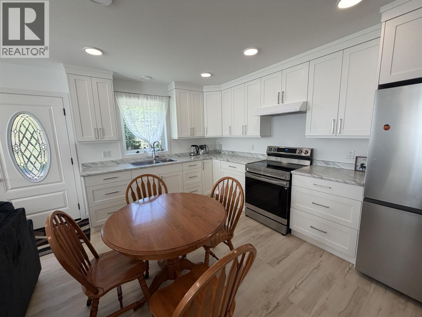 22732 PITKA ROAD, Fort Fraser