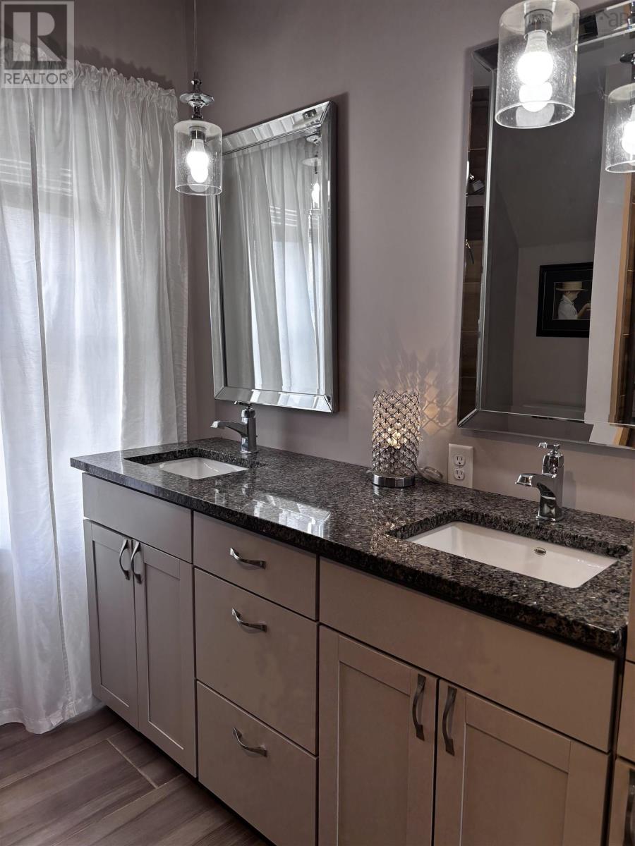 Property 29 of 46 of 55 Maple Avenue
