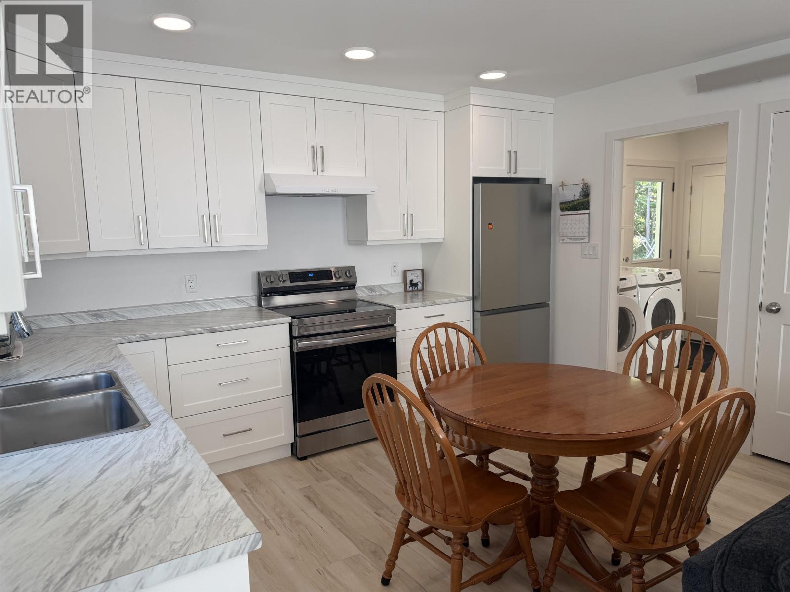 22732 PITKA ROAD, Fort Fraser