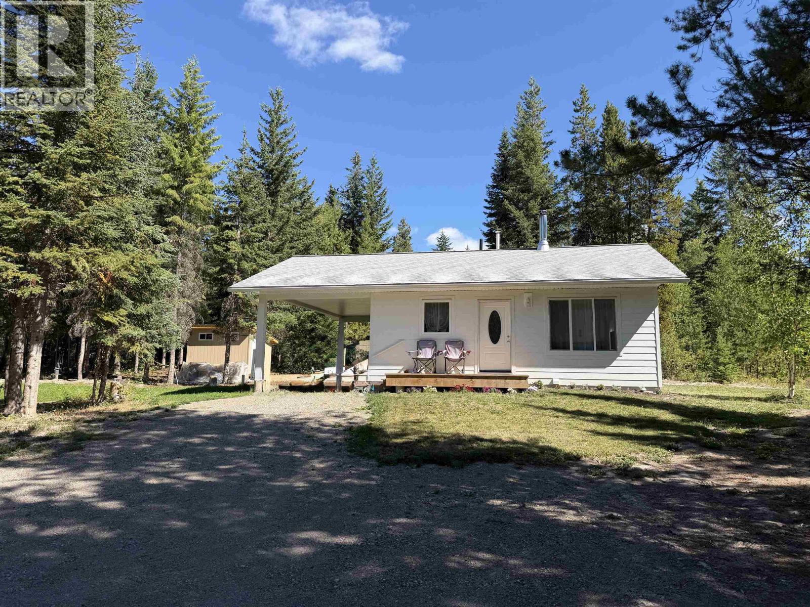 22732 PITKA ROAD, Fort Fraser