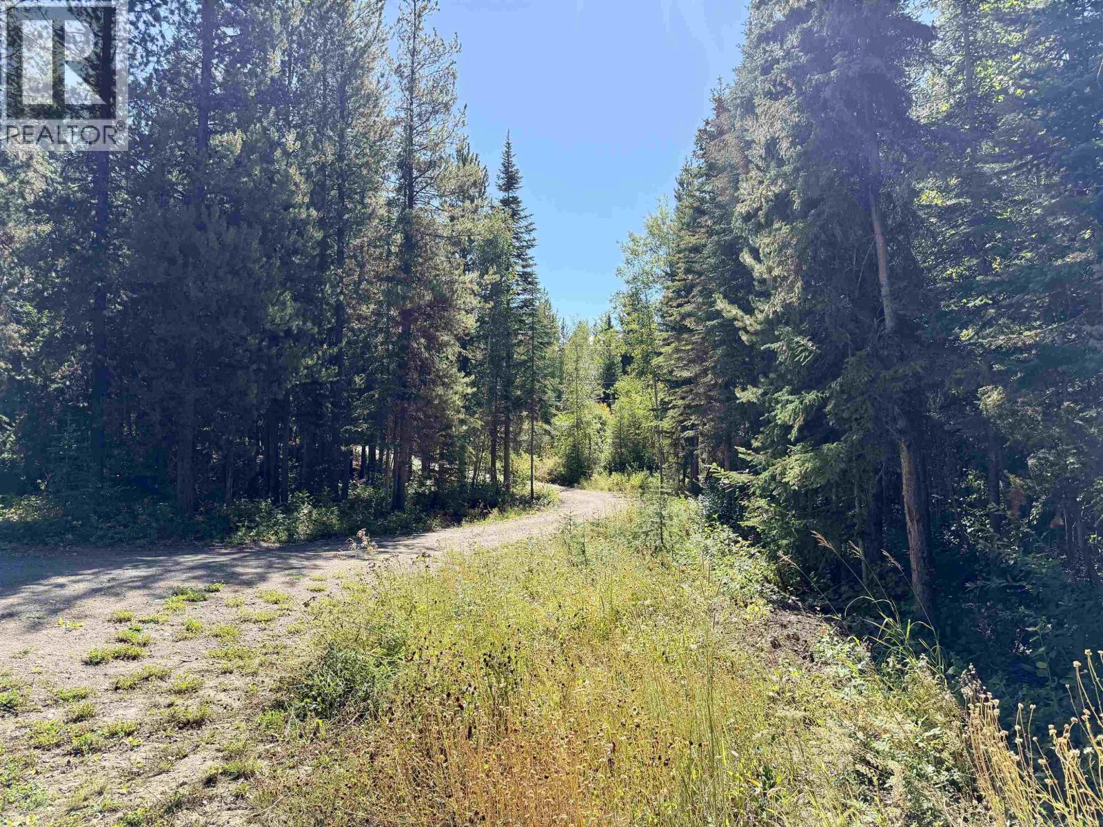 22732 PITKA ROAD, Fort Fraser