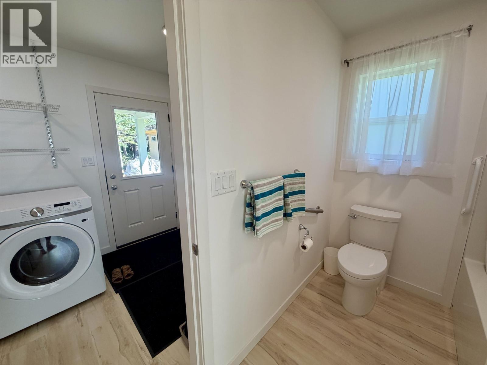 22732 PITKA ROAD, Fort Fraser