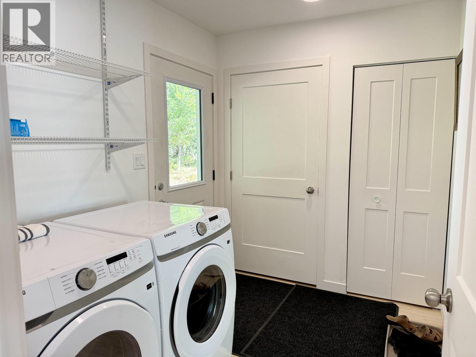 22732 PITKA ROAD, Fort Fraser