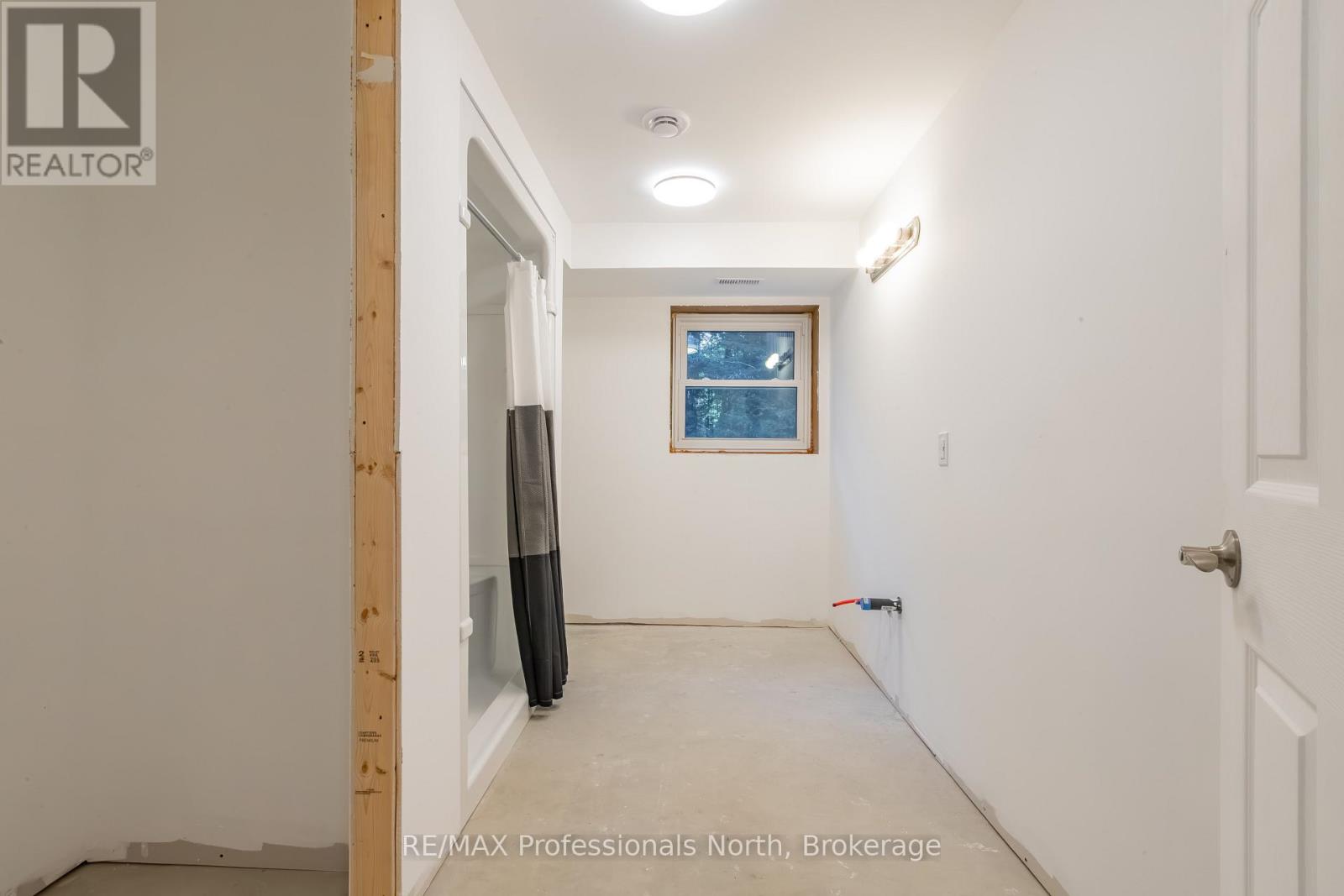 419 SOUTH MARY LAKE ROAD - Image 27
